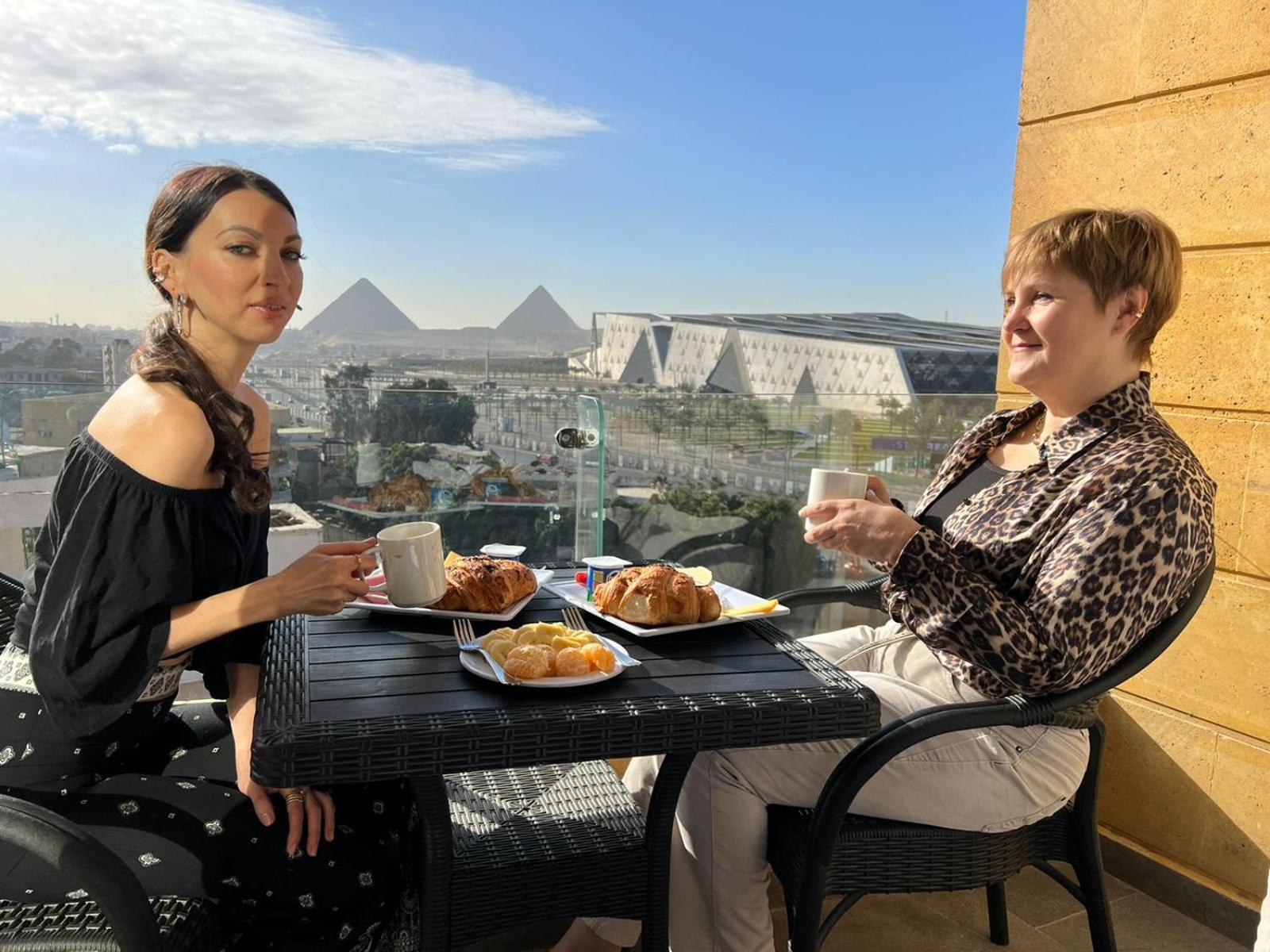 Asia Grand Museum & Pyramids View Nazlet el Simman Exterior photo